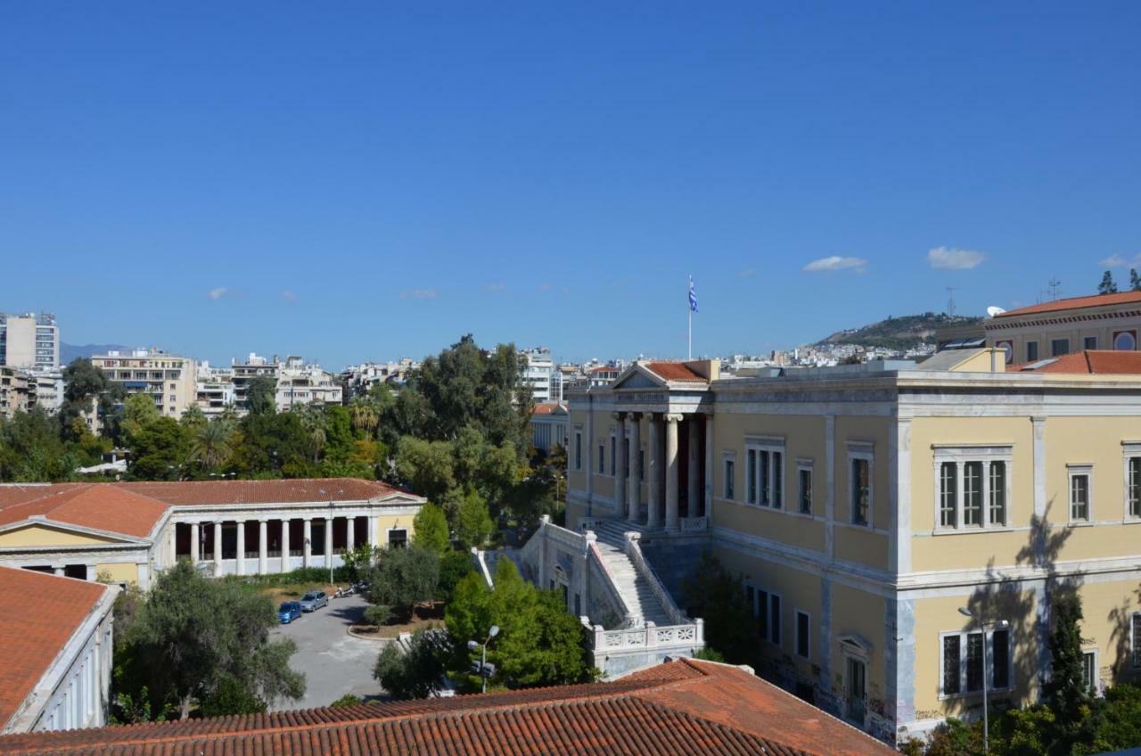 Retro Apartment At Trendy Exarcheia Athen Exterior foto